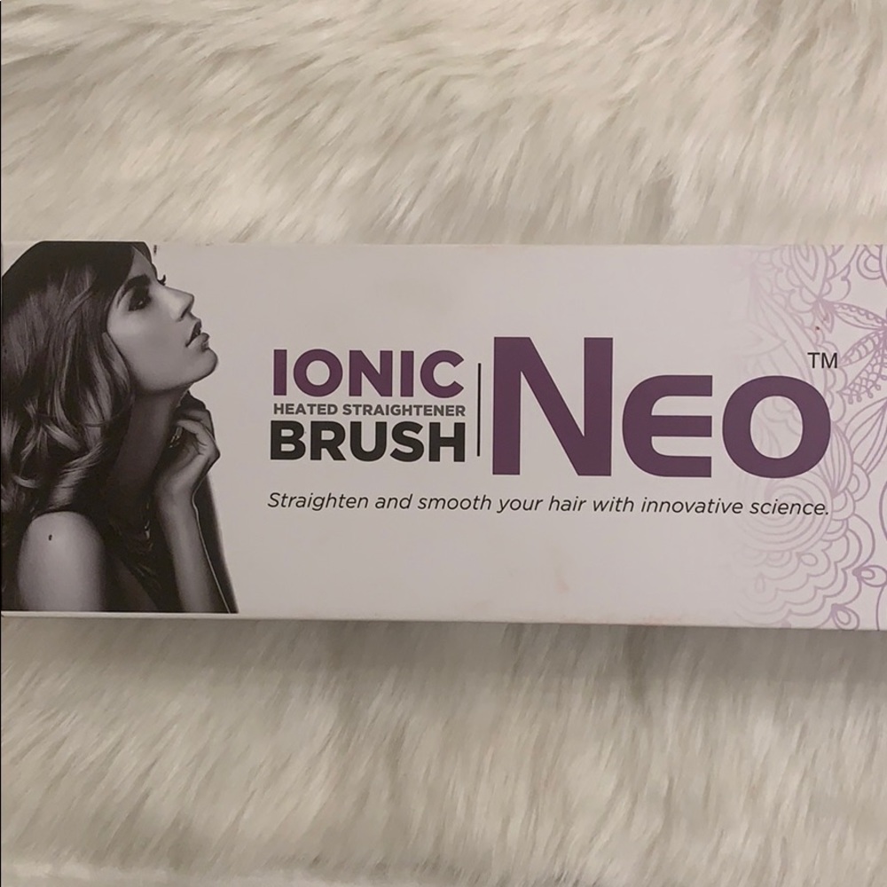 NEO Ionic Heated Straightener Brush-Purple